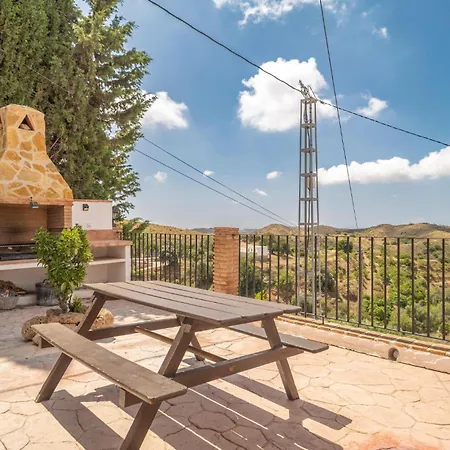 3 Bedroom Beautiful In Михас