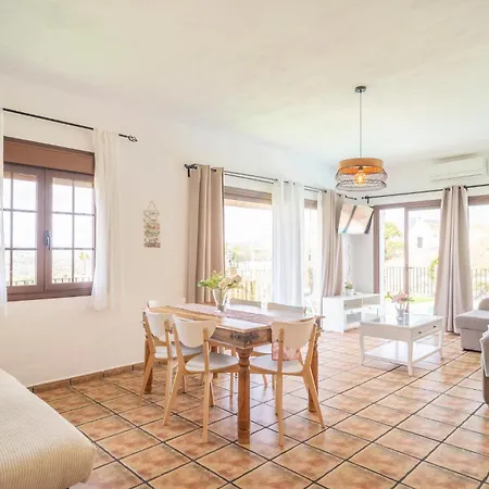 Дом отдыха 3 Bedroom Beautiful In